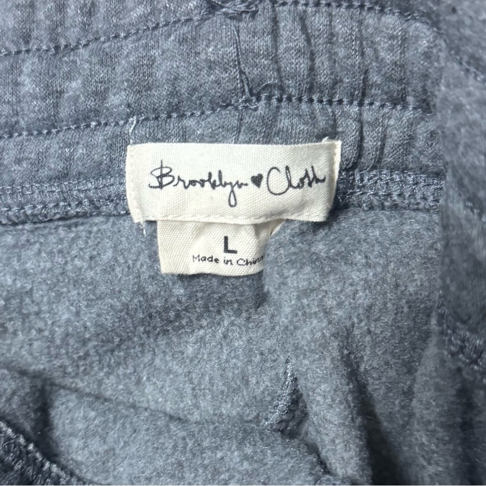 Brooklyn Cloth Gray Women’s Joggers Sweatpants with Pink Accent Pockets - Picture 6 of 7